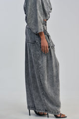 DRIFTING AWAY CARGO DENIM IN CHARCOAL