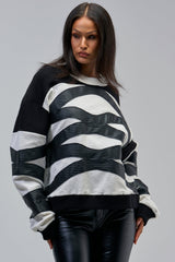 CROSSING LINES SWEATSHIRT