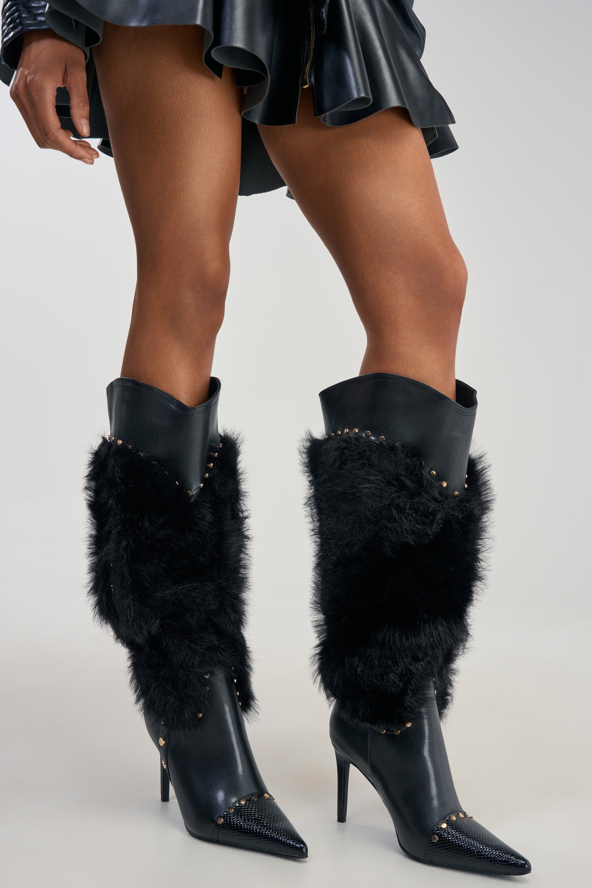 AZALEA WANG ALISETTE BLACK FUR BOOT