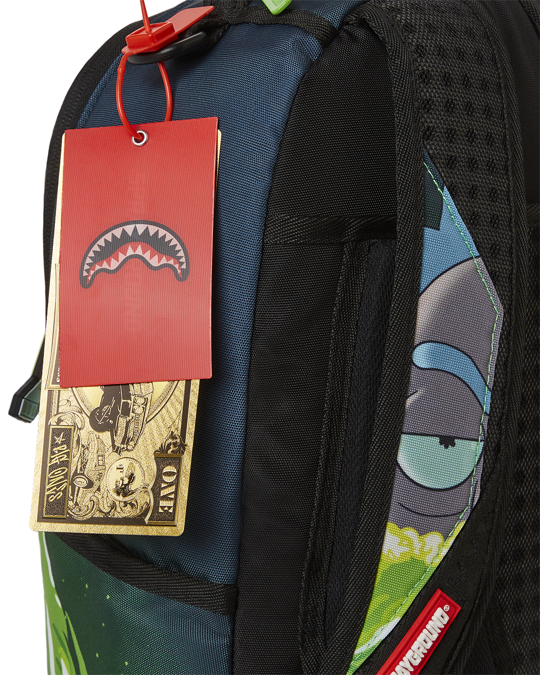 RICK AND MORTY PORTAL SHARK (DLXR)