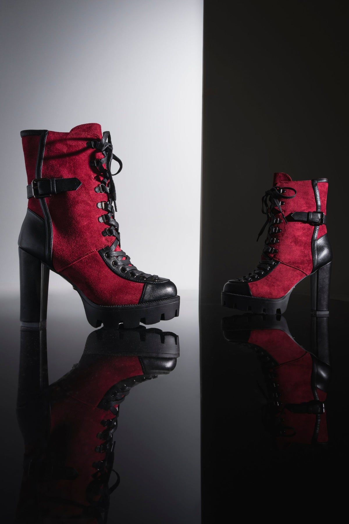 AZALEA WANG BARRINGTON BURGUNDY COLOR BLOCKED SPORTY CHUNKY BOOTIE