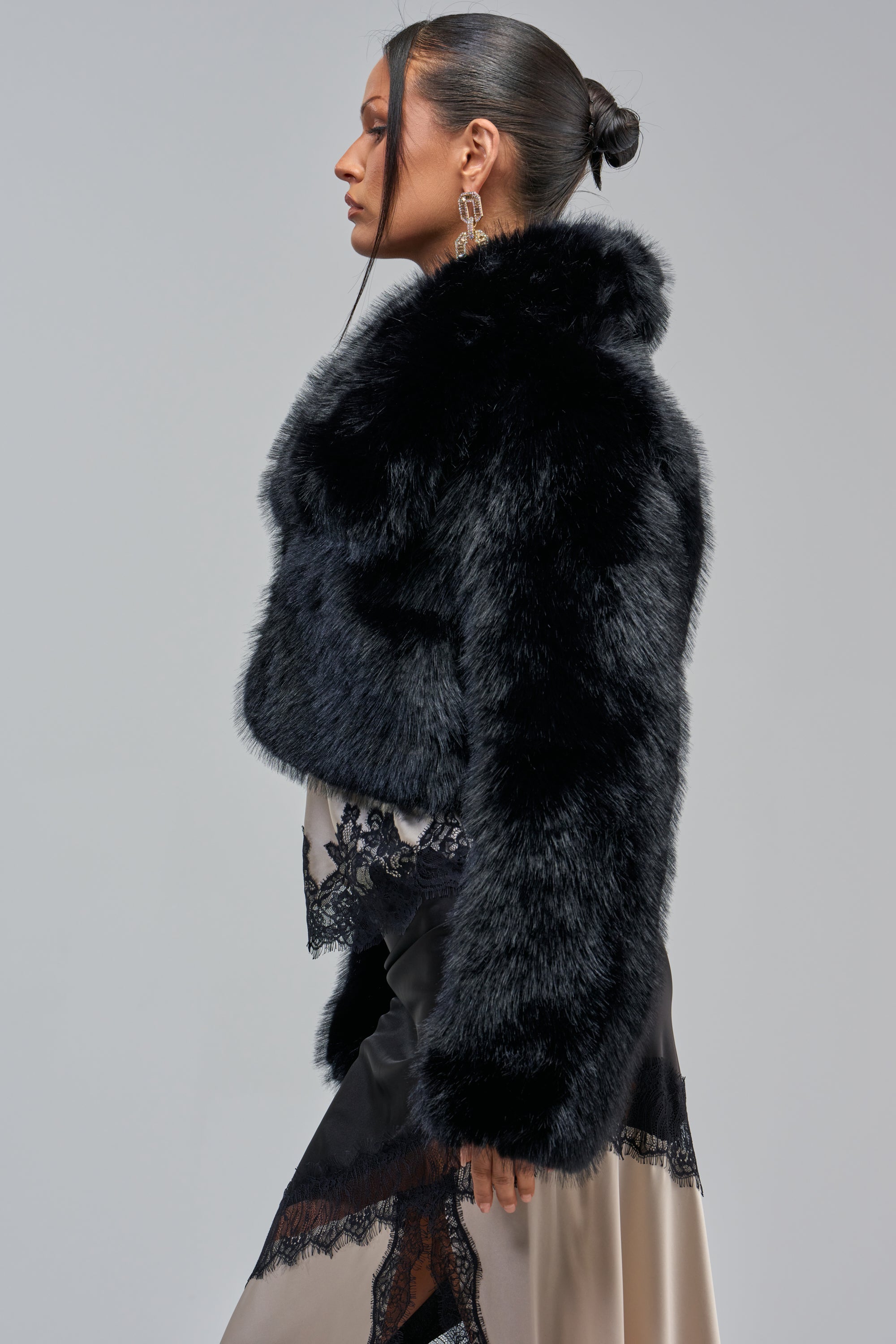 CADENCE CROPPED FAUX FUR IN BLACK