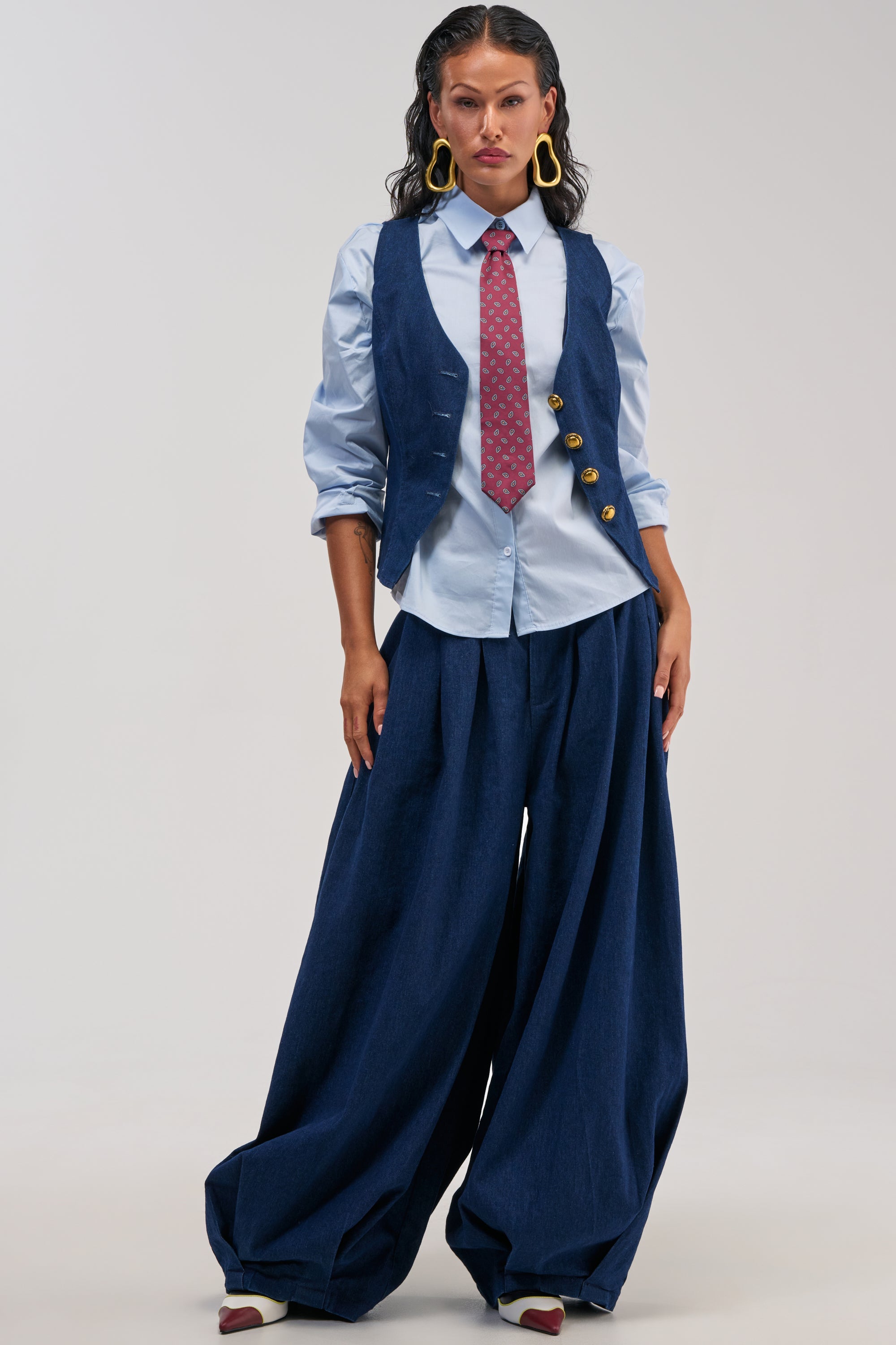 BUSINESS IN THE FRONT BUTTON DOWN