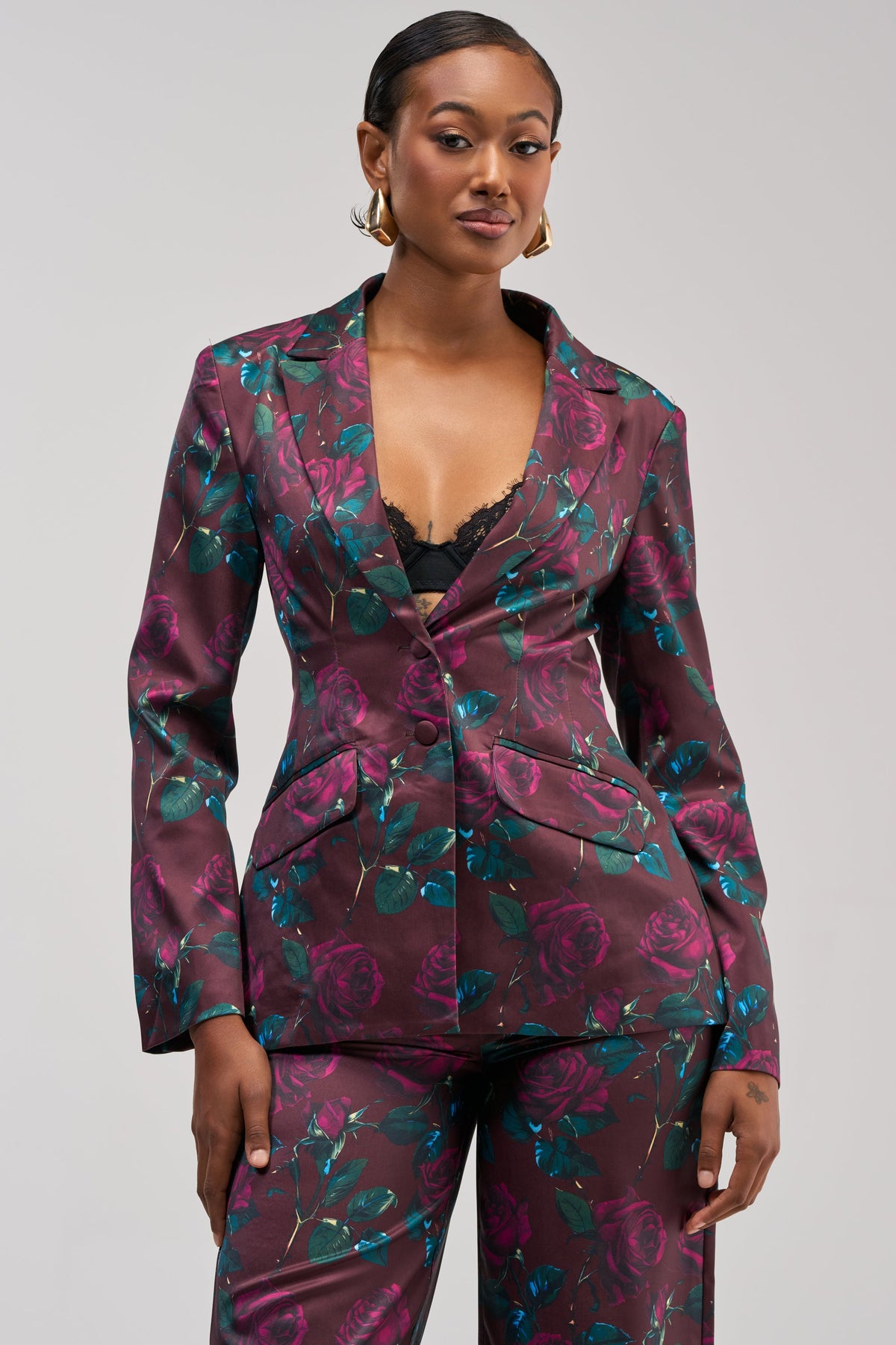 DOZEN ROSES SATIN BLAZER IN BURGUNDY