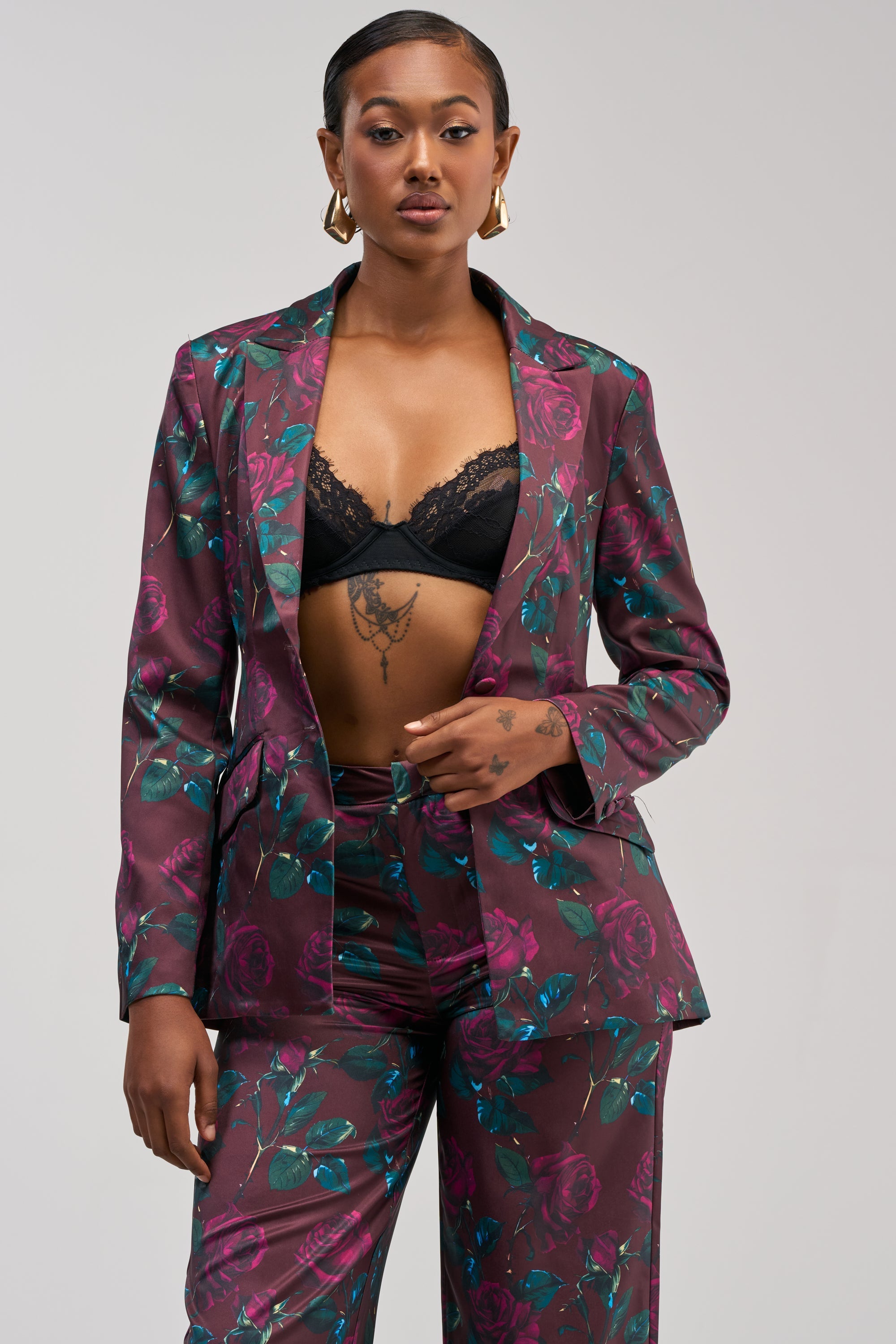 DOZEN ROSES SATIN BLAZER IN BURGUNDY