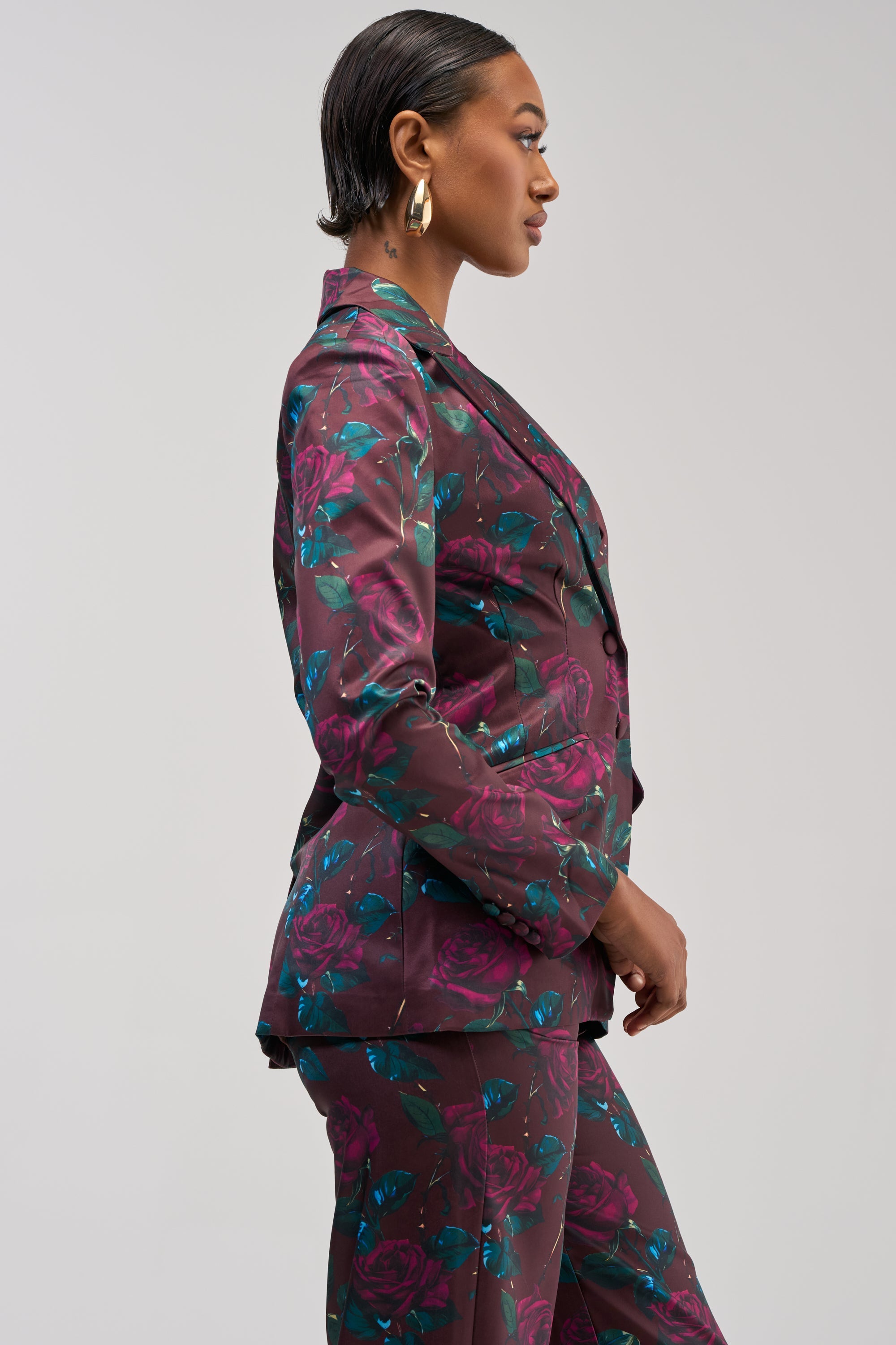 DOZEN ROSES SATIN BLAZER IN BURGUNDY