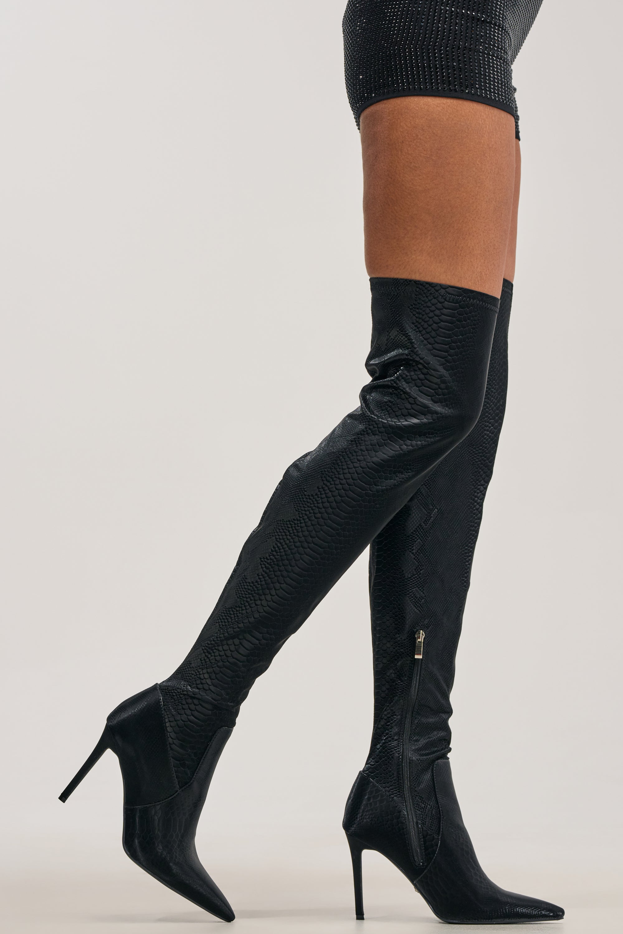 AZALEA WANG INGENUE BLACK SNAKE OVER THE KNEE STRETCH PU STILETTO BOOT