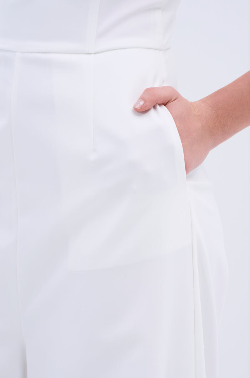 BIG BOSS ENERGY WIDE LEG JUMPSUIT IN WHITE