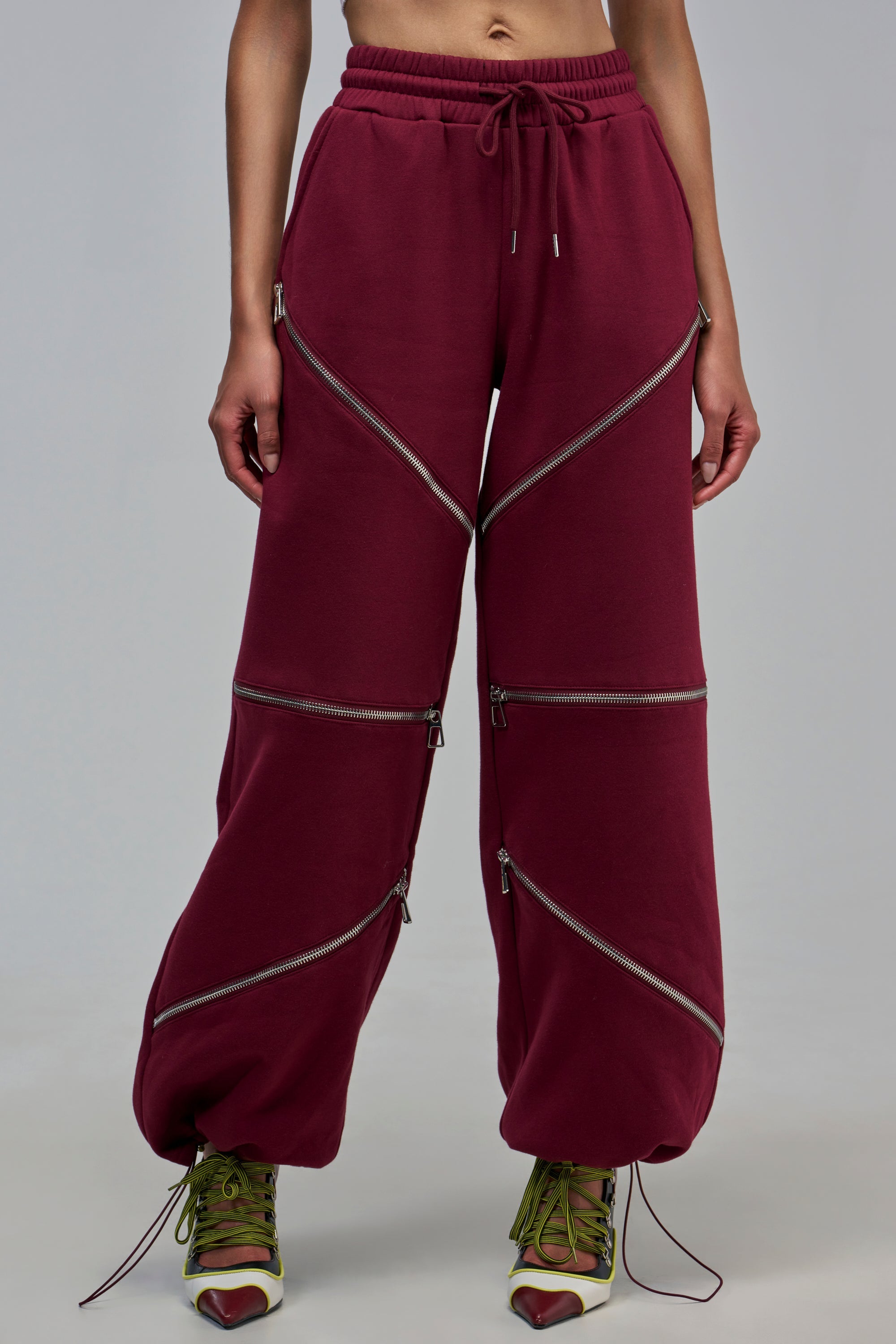 CALI MULTI ZIPPER JOGGER IN BURGUNDY