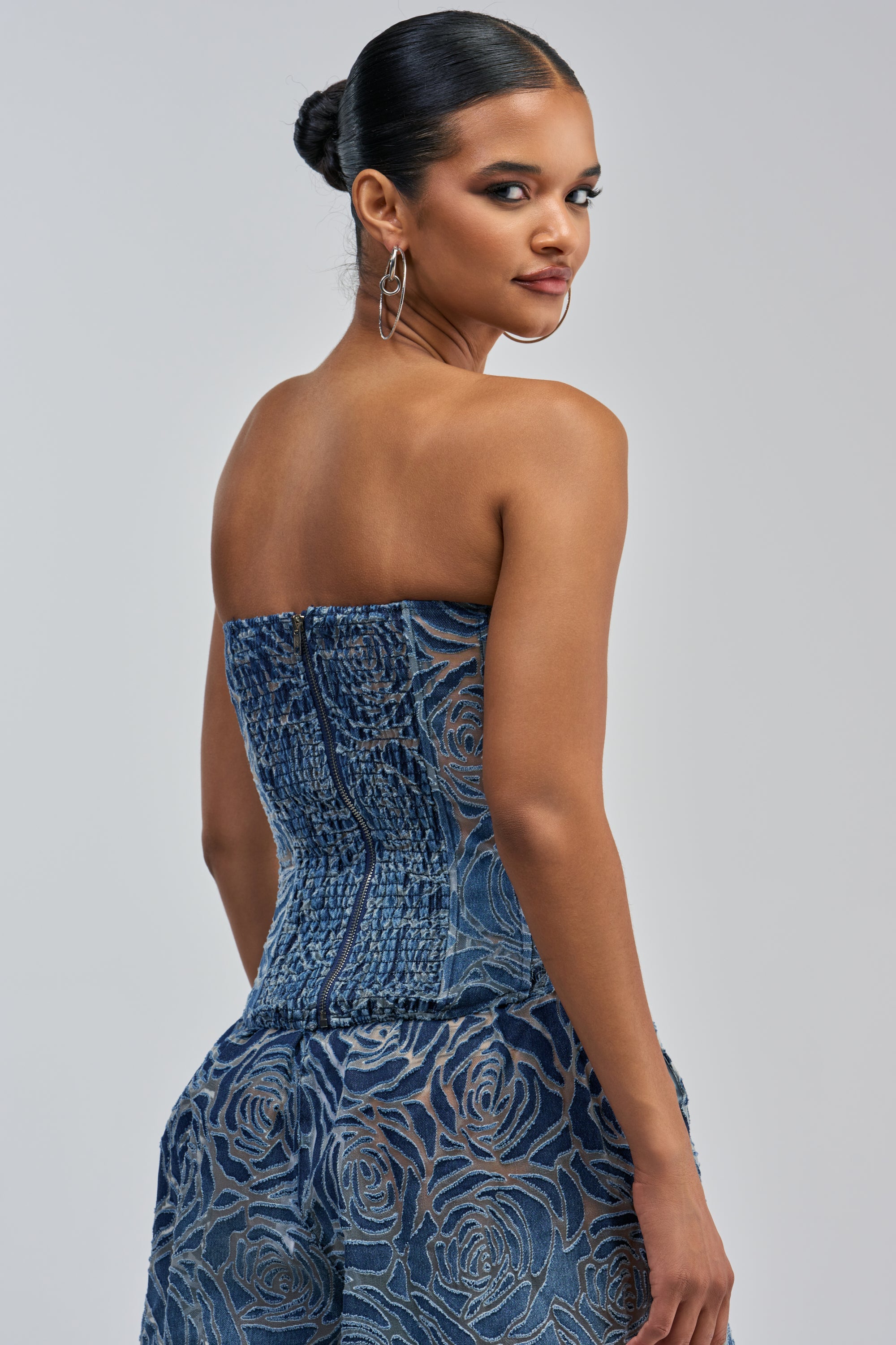 DENIM FOR DAYS ZIP UP CORSET IN DARK BLUE DENIM