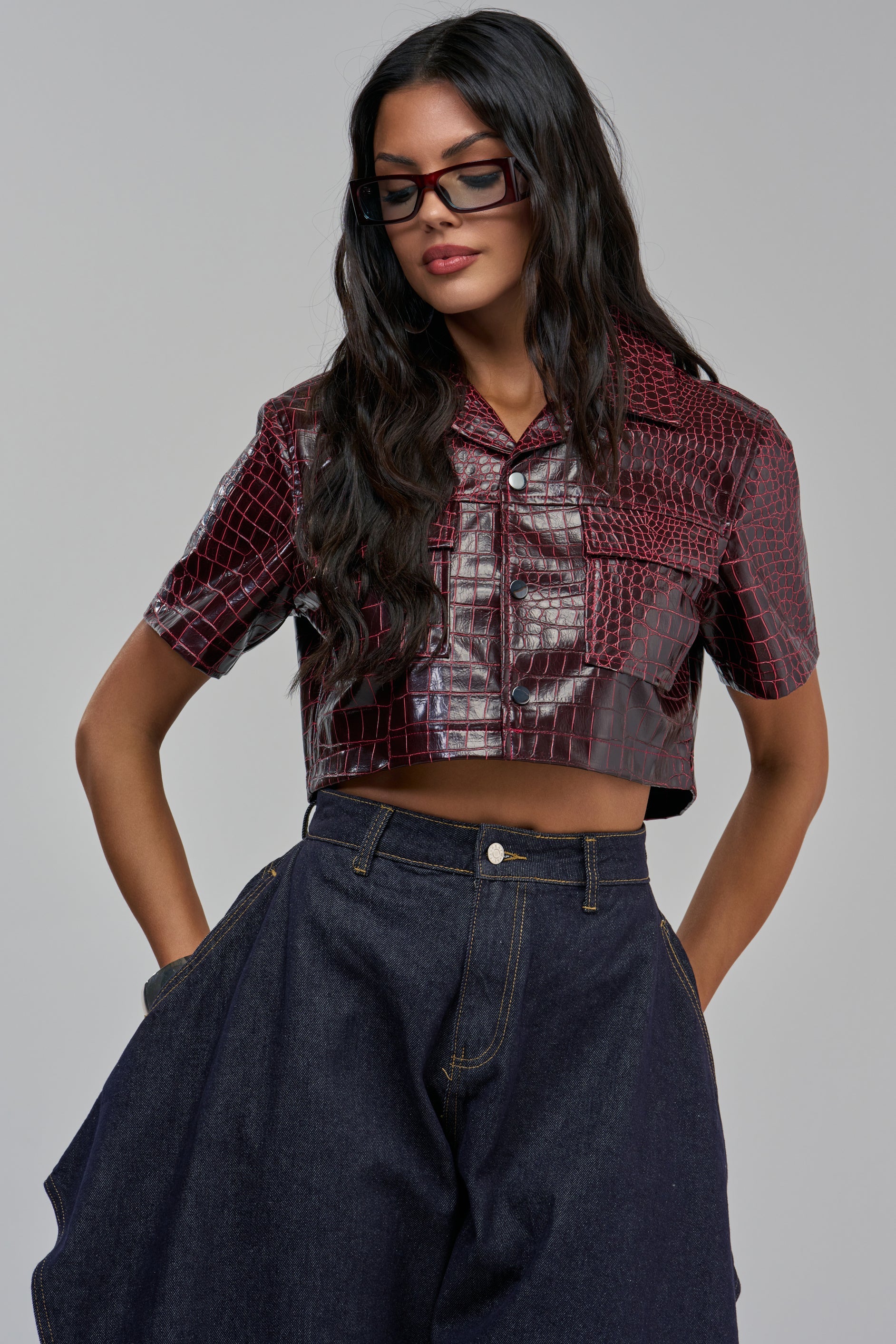 BORDEAUX CROC UTILITY CROP BUTTON DOWN