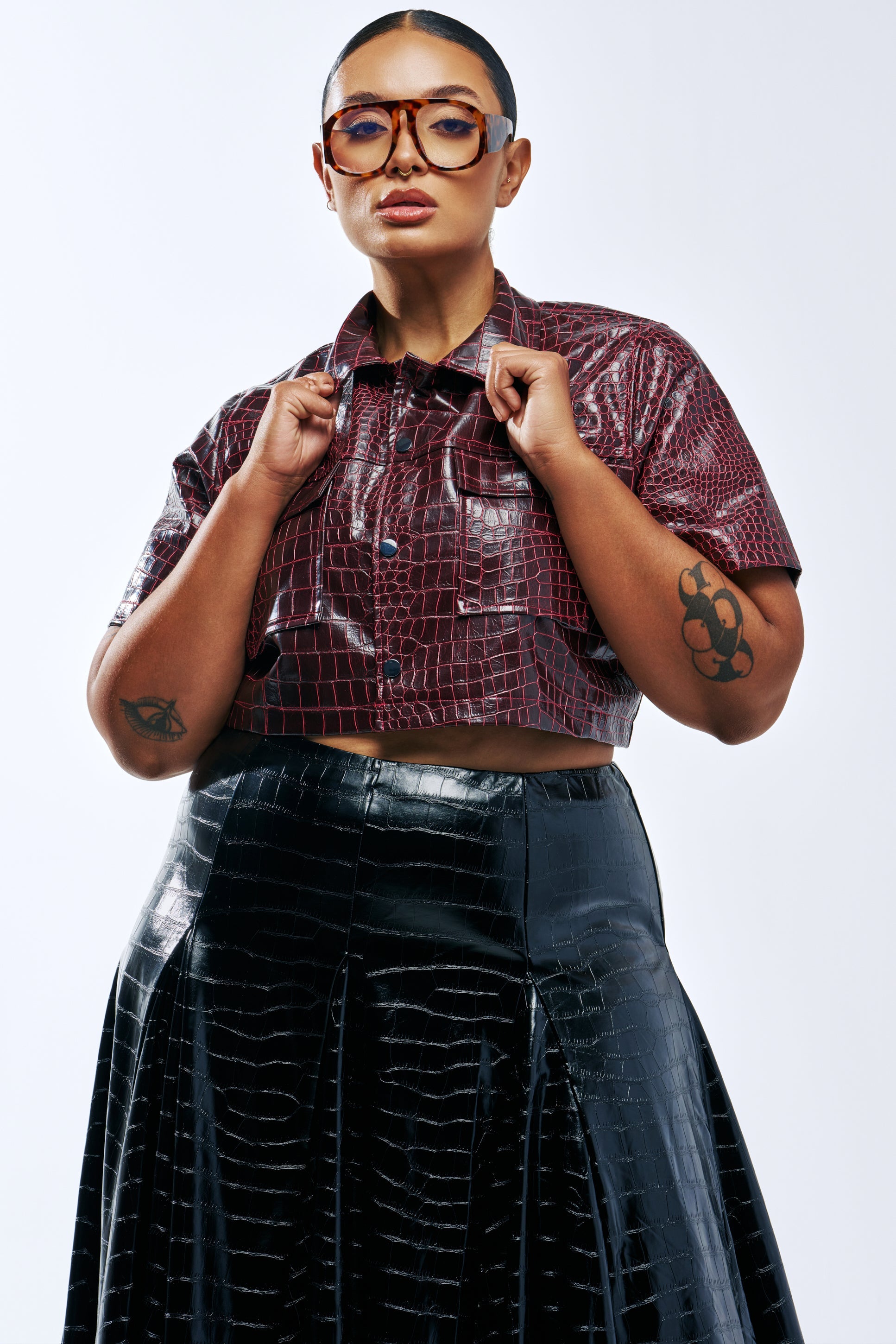 BORDEAUX CROC UTILITY CROP BUTTON DOWN
