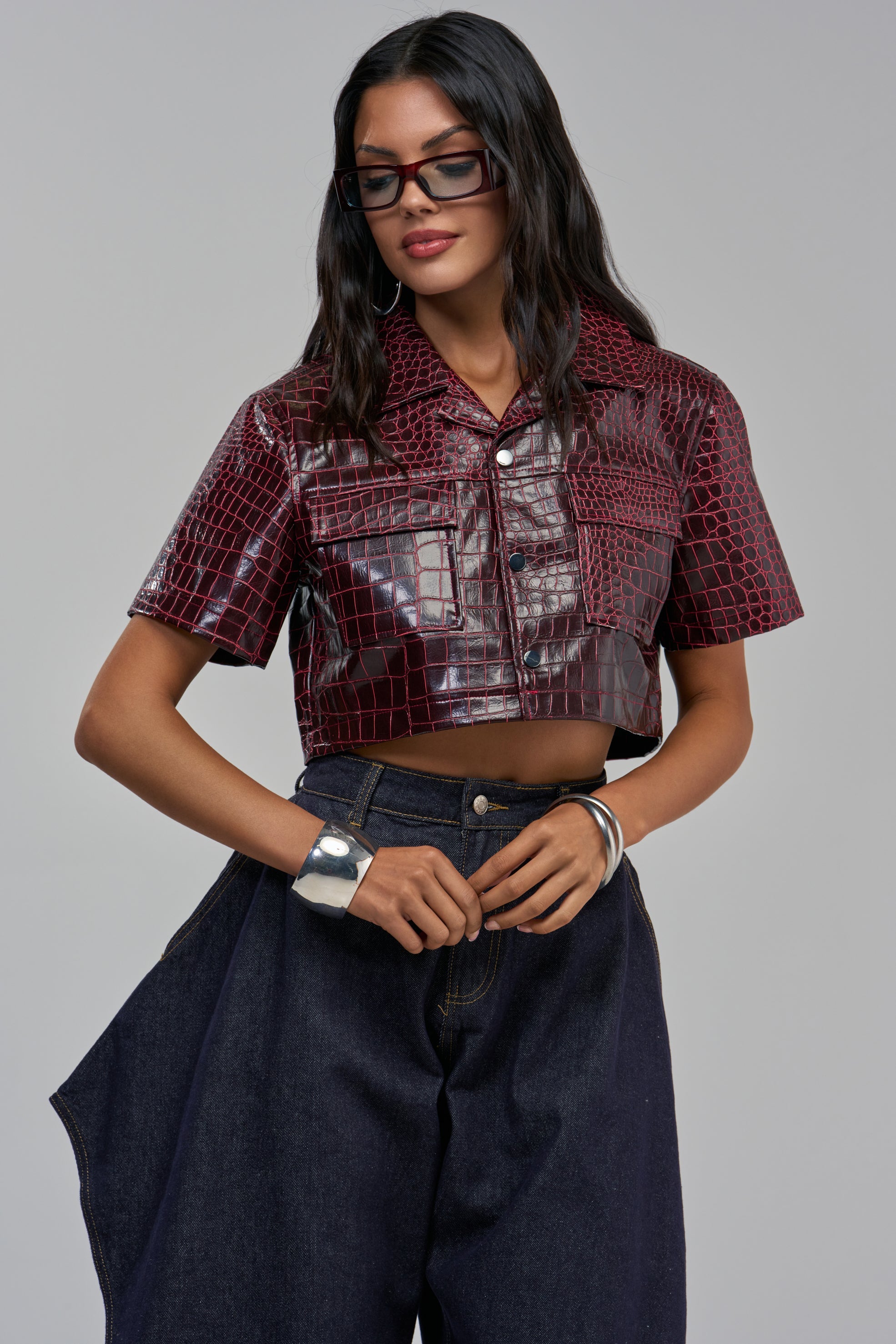 BORDEAUX CROC UTILITY CROP BUTTON DOWN