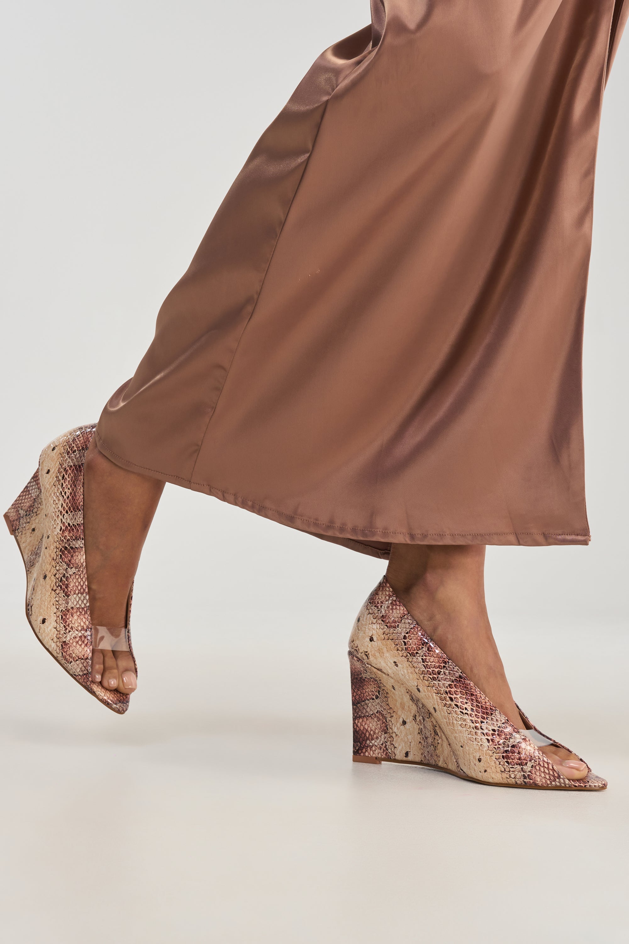 AZALEA WANG NICOLETA NUDE SNAKE PEEP TOE PUMP