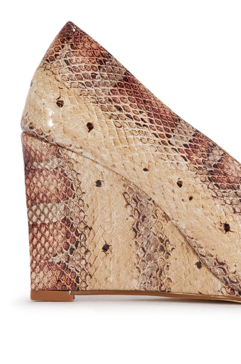 AZALEA WANG NICOLETA NUDE SNAKE PEEP TOE PUMP