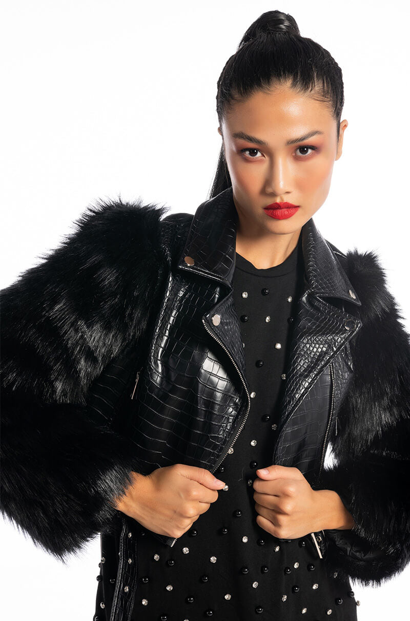 AZALEA WANG NOLA FAUX FUR SLEEVE CROC BODY MOTO JACKET