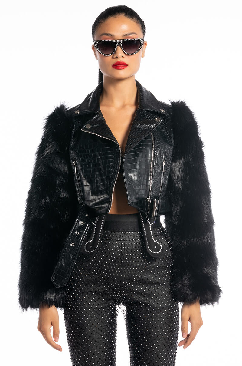 AZALEA WANG NOLA FAUX FUR SLEEVE CROC BODY MOTO JACKET