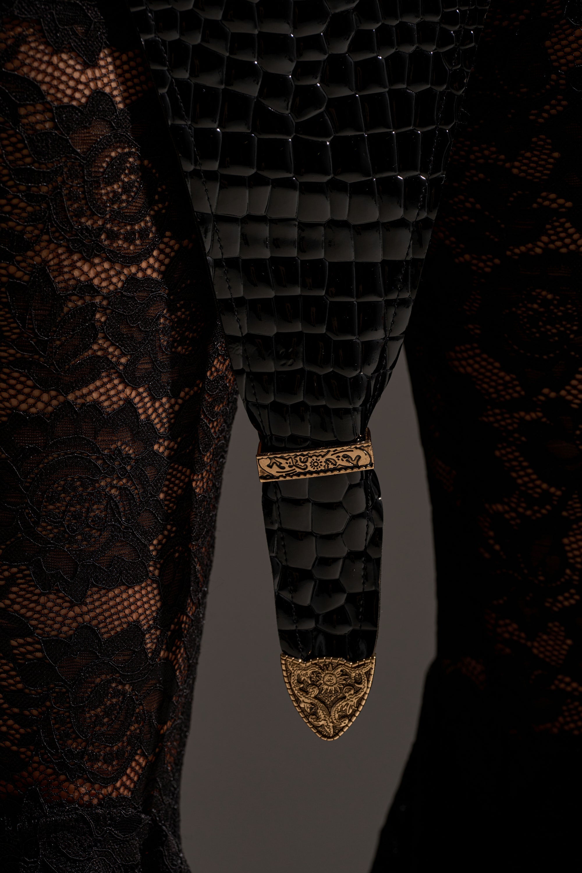 BUCKLE DOWN CORSET