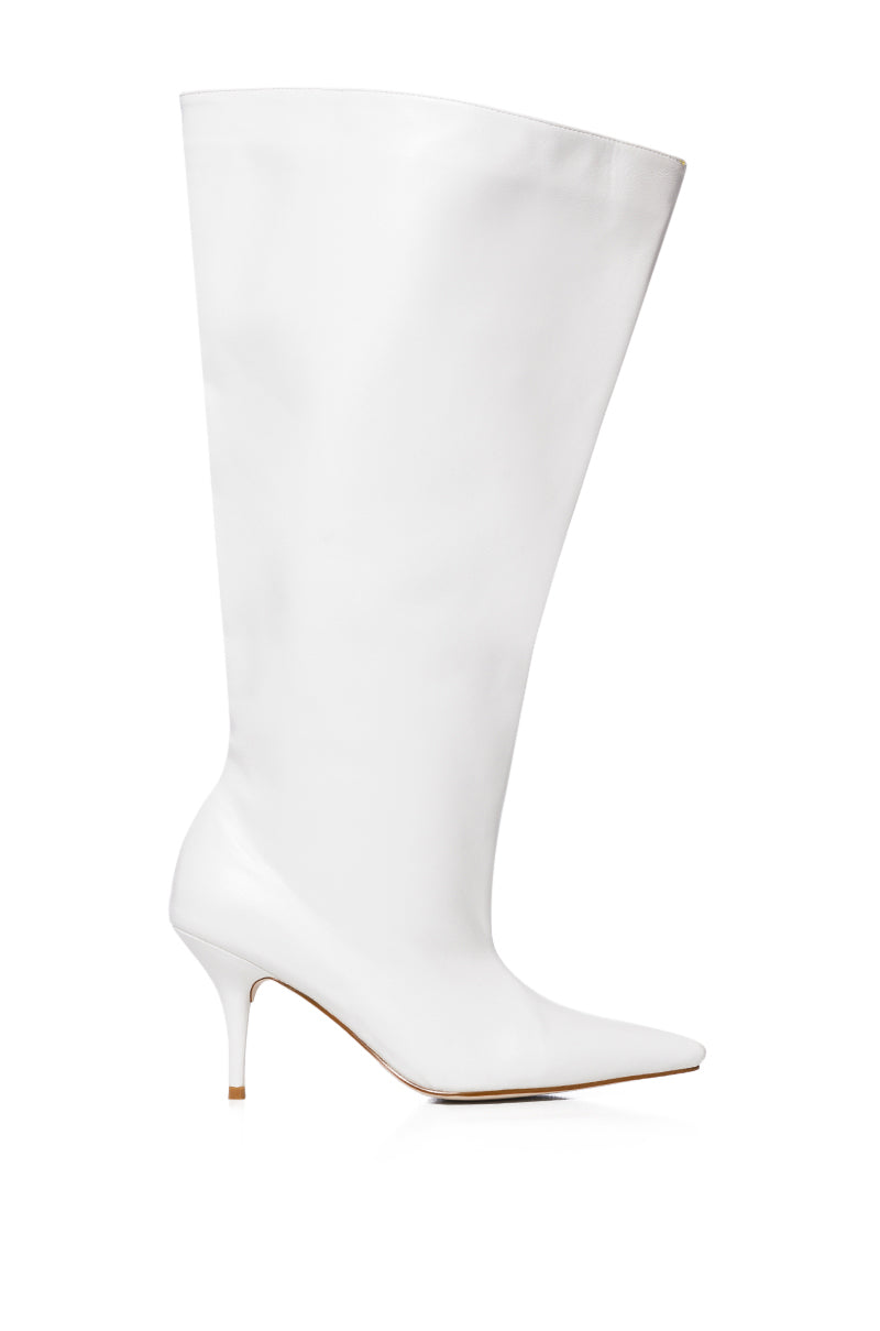 AZALEA WANG BRIGHTEN BUCKET BOOT IN CREAM