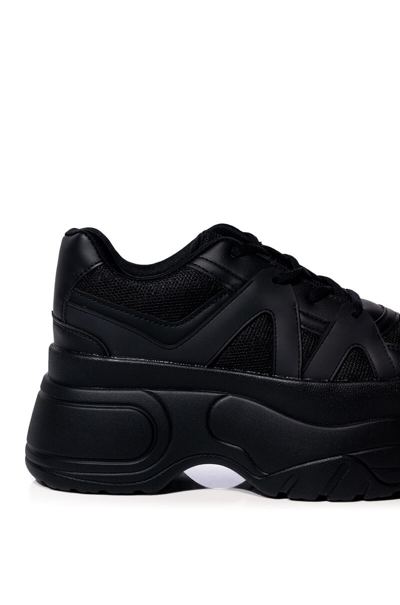 AZALEA WANG JUTTA FLATFORM SNEAKER IN BLACK