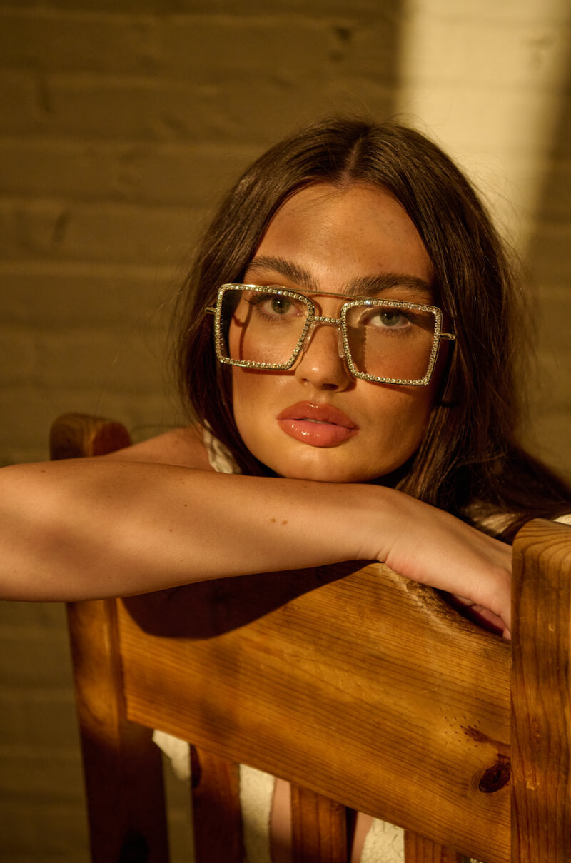 BEAUTY AND BRAINS GLASSES